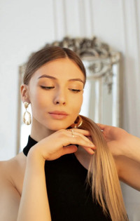 Yulia