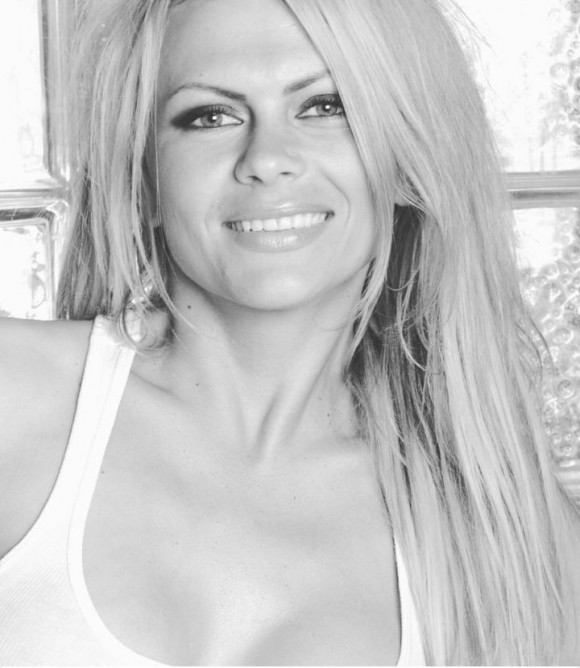 Julia: photo №1